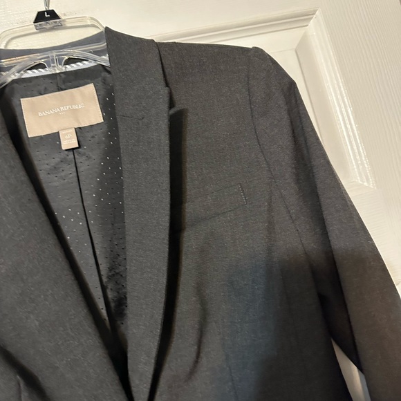 Banana Republic Petite Single Button Front Career Blazer - Picture 5 of 16